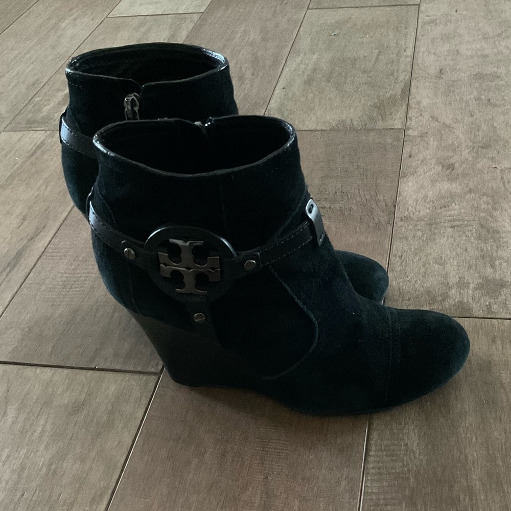 Tory Burch Black wedges